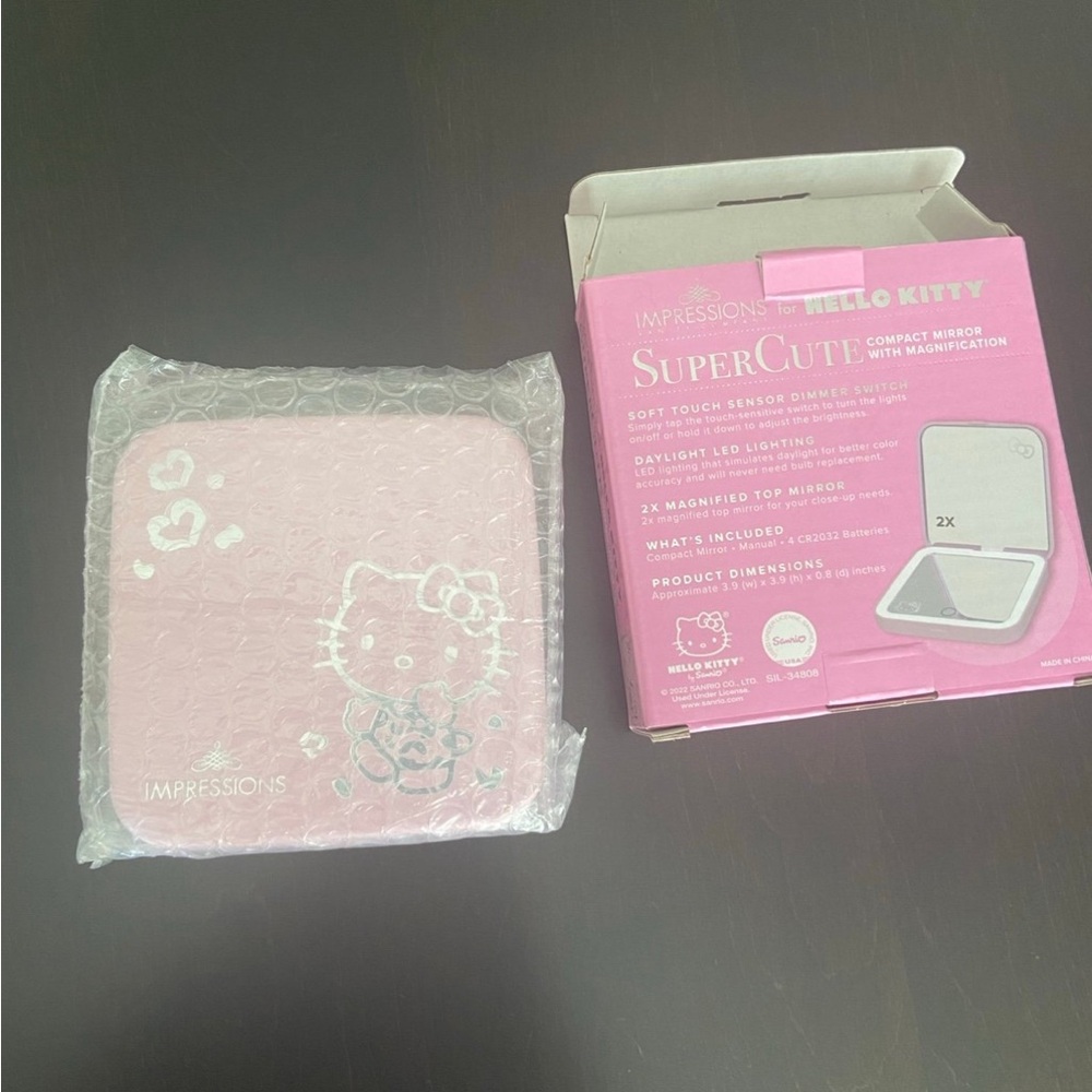 PINK Impressions Hello Kitty Super Cute Compact Mirror 2x Magnification Sanrio - Picture 3 of 7